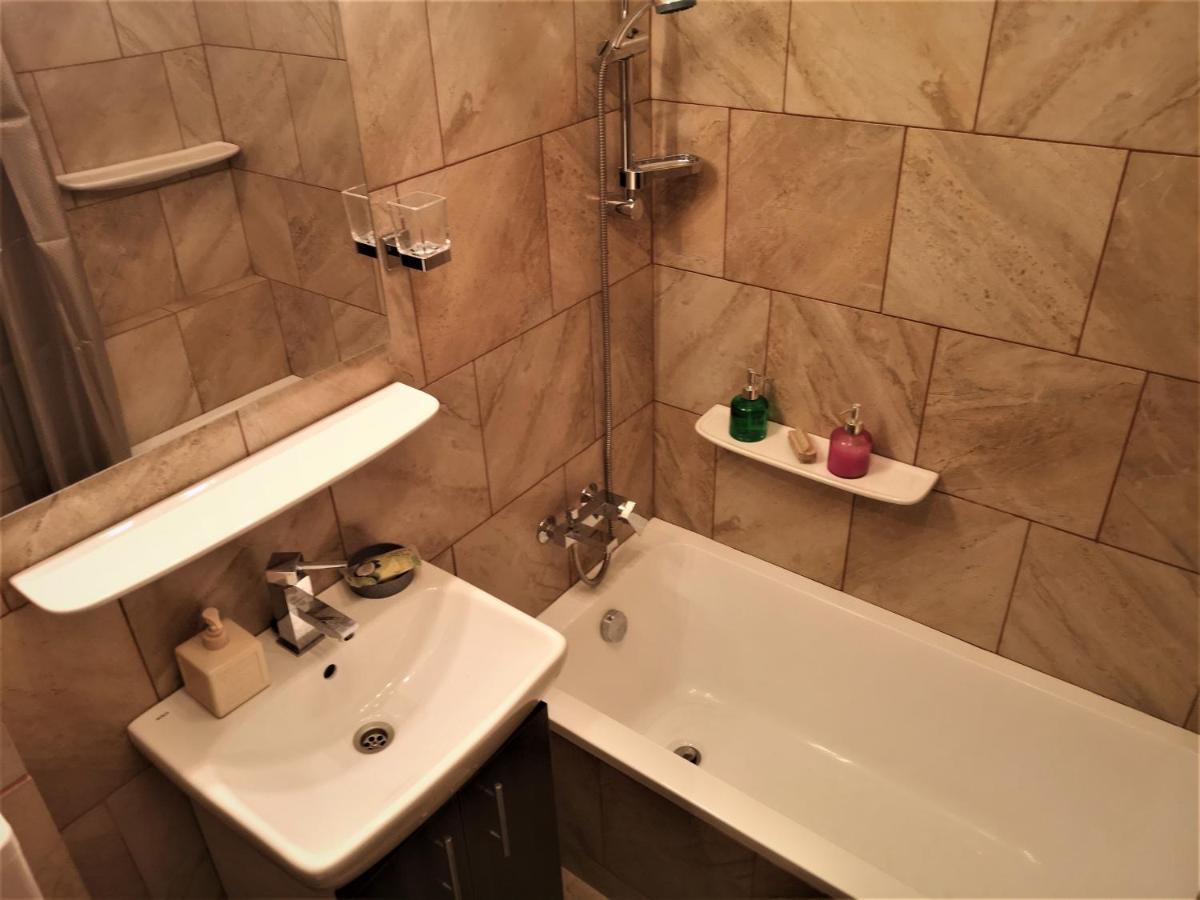 Apartament Anca บูคาเรสต์ ภายนอก รูปภาพ