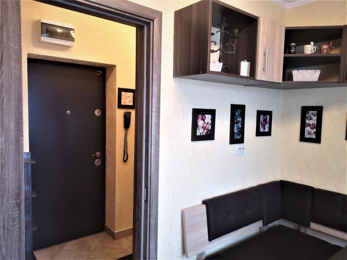 Apartament Anca บูคาเรสต์ ภายนอก รูปภาพ