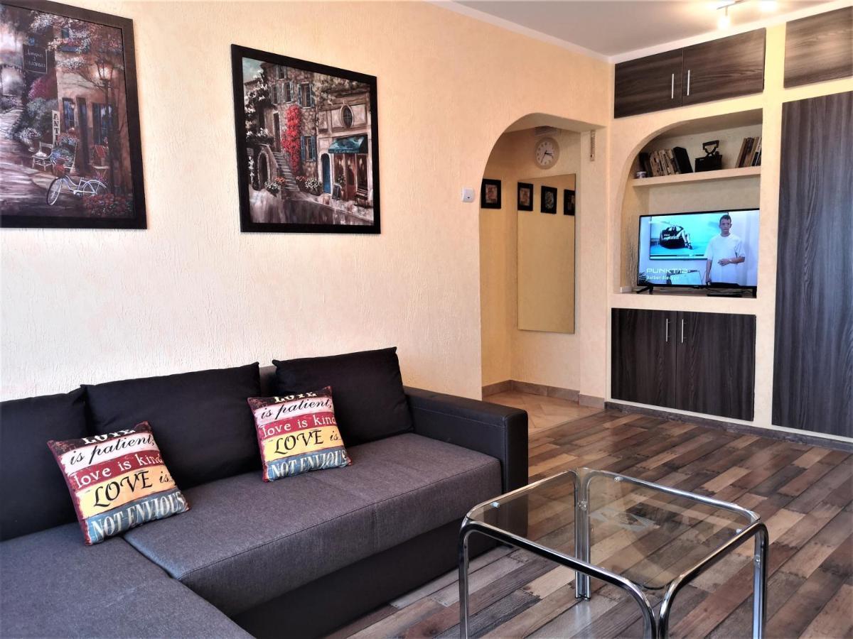 Apartament Anca บูคาเรสต์ ภายนอก รูปภาพ